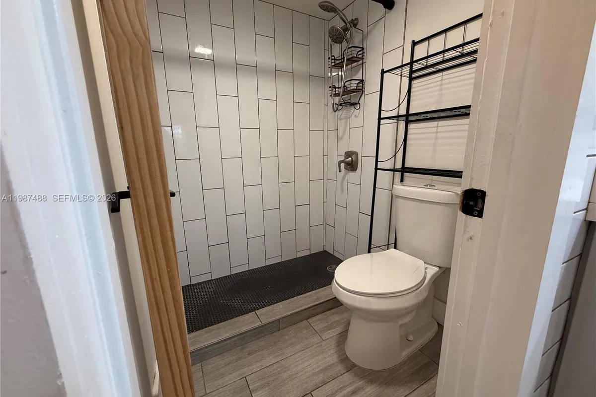 21133 SW 85th Ave # 304, Cutler Bay FL 33189