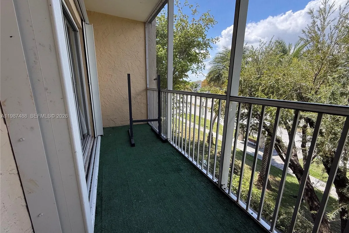 21133 SW 85th Ave # 304, Cutler Bay FL 33189