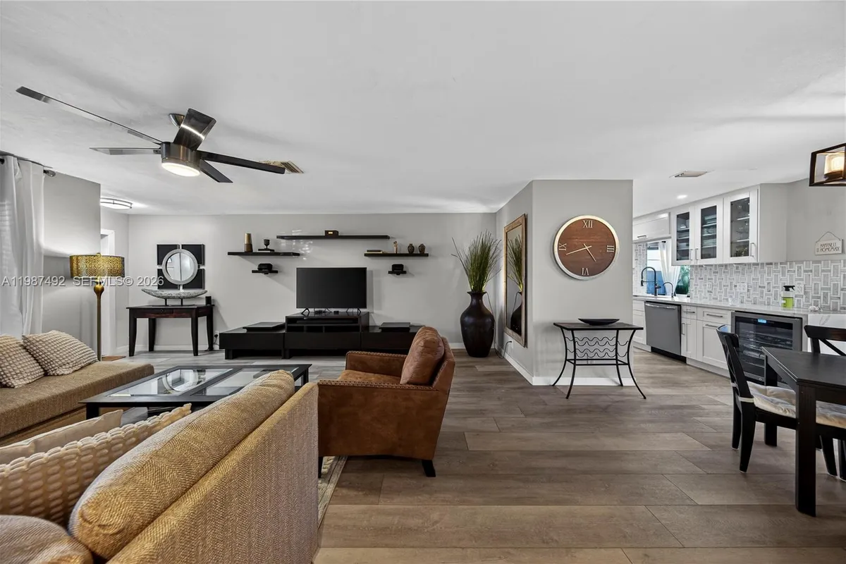 371 SE 3rd St # 371, Pompano Beach FL 33060