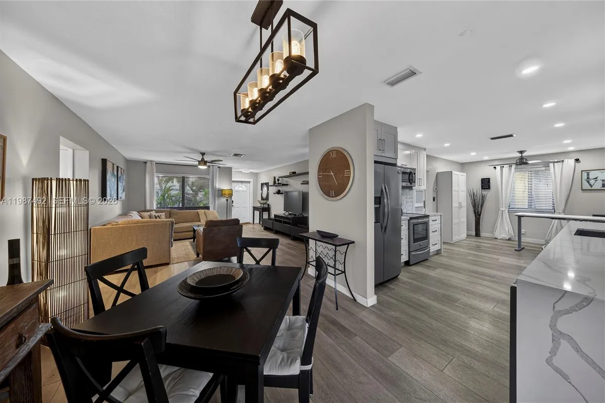 371 SE 3rd St # 371, Pompano Beach FL 33060