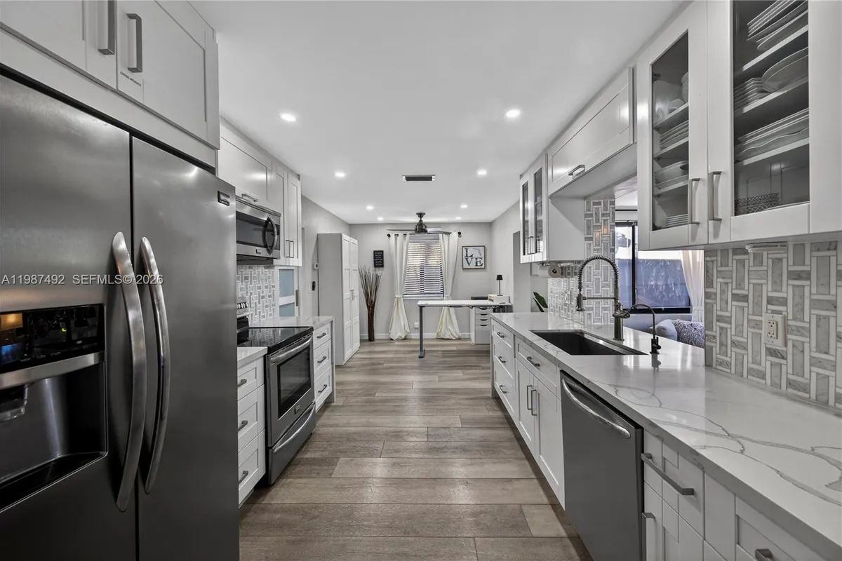 371 SE 3rd St # 371, Pompano Beach FL 33060