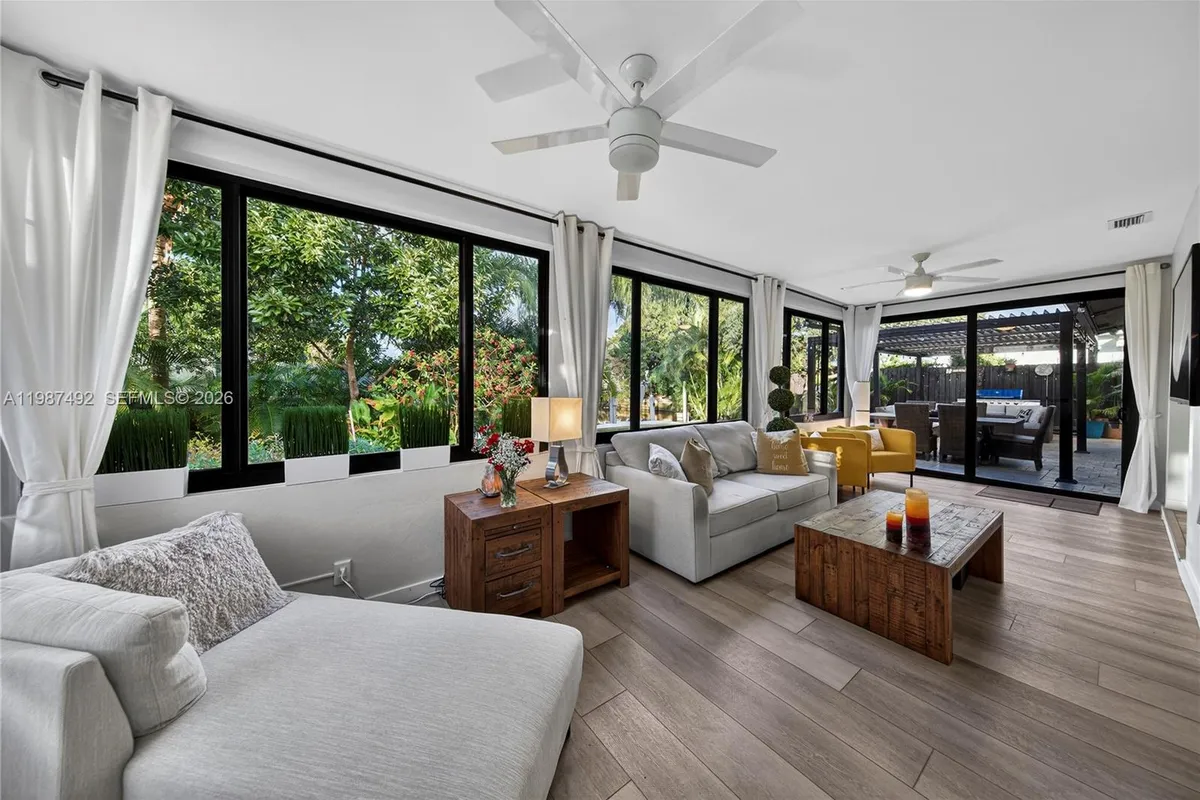 371 SE 3rd St # 371, Pompano Beach FL 33060