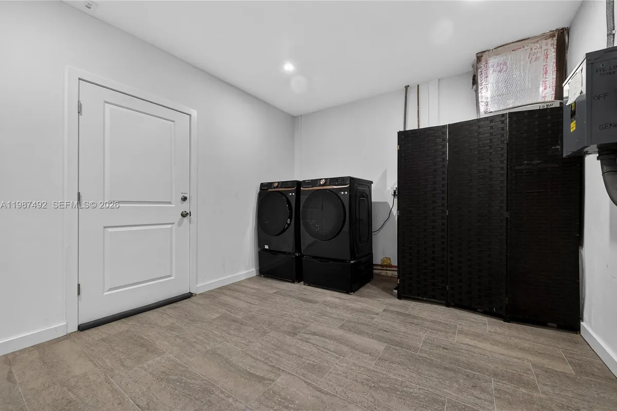 371 SE 3rd St # 371, Pompano Beach FL 33060