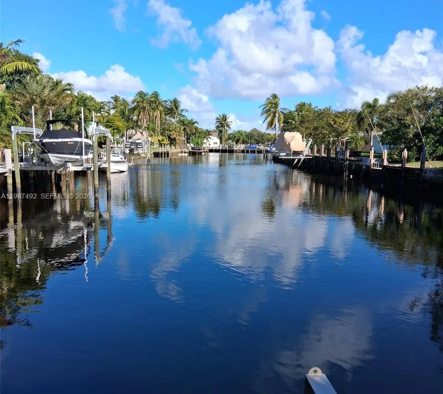 371 SE 3rd St # 371, Pompano Beach FL 33060