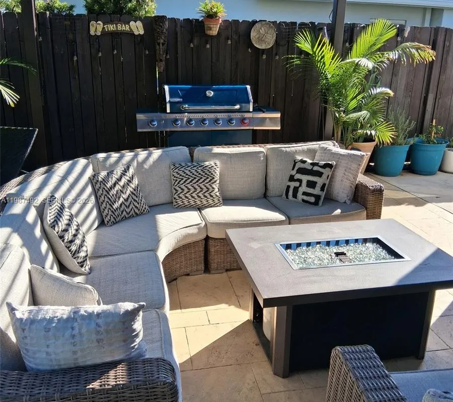 371 SE 3rd St # 371, Pompano Beach FL 33060