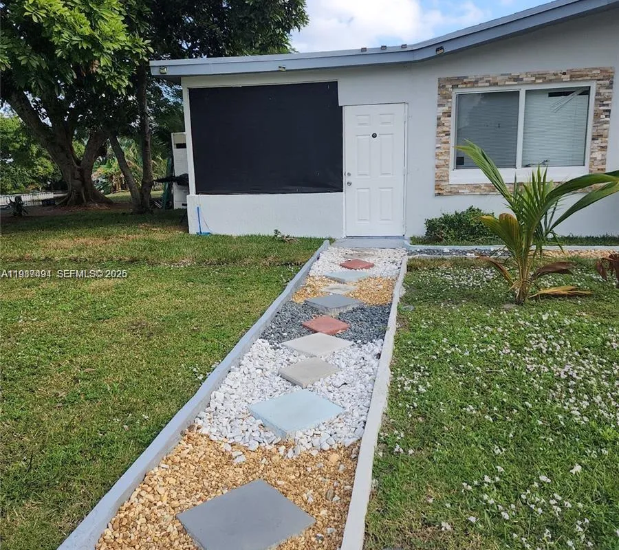 4795 NW 42nd St # C, Lauderdale Lakes FL 33319