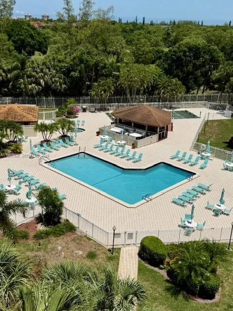 3910 Inverrary Blvd # B, Lauderhill FL 33319