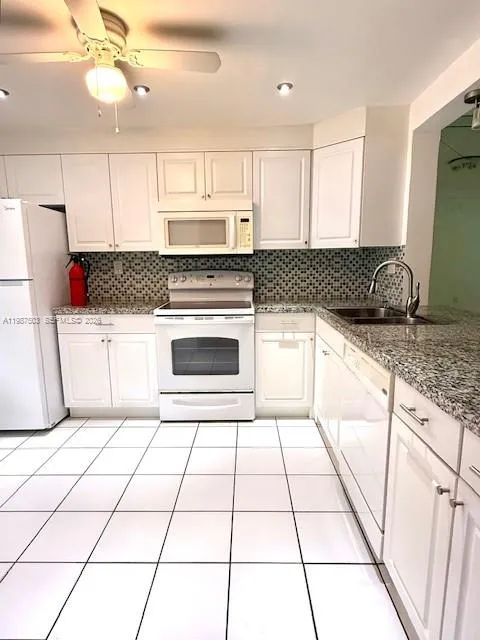 3910 Inverrary Blvd # B, Lauderhill FL 33319