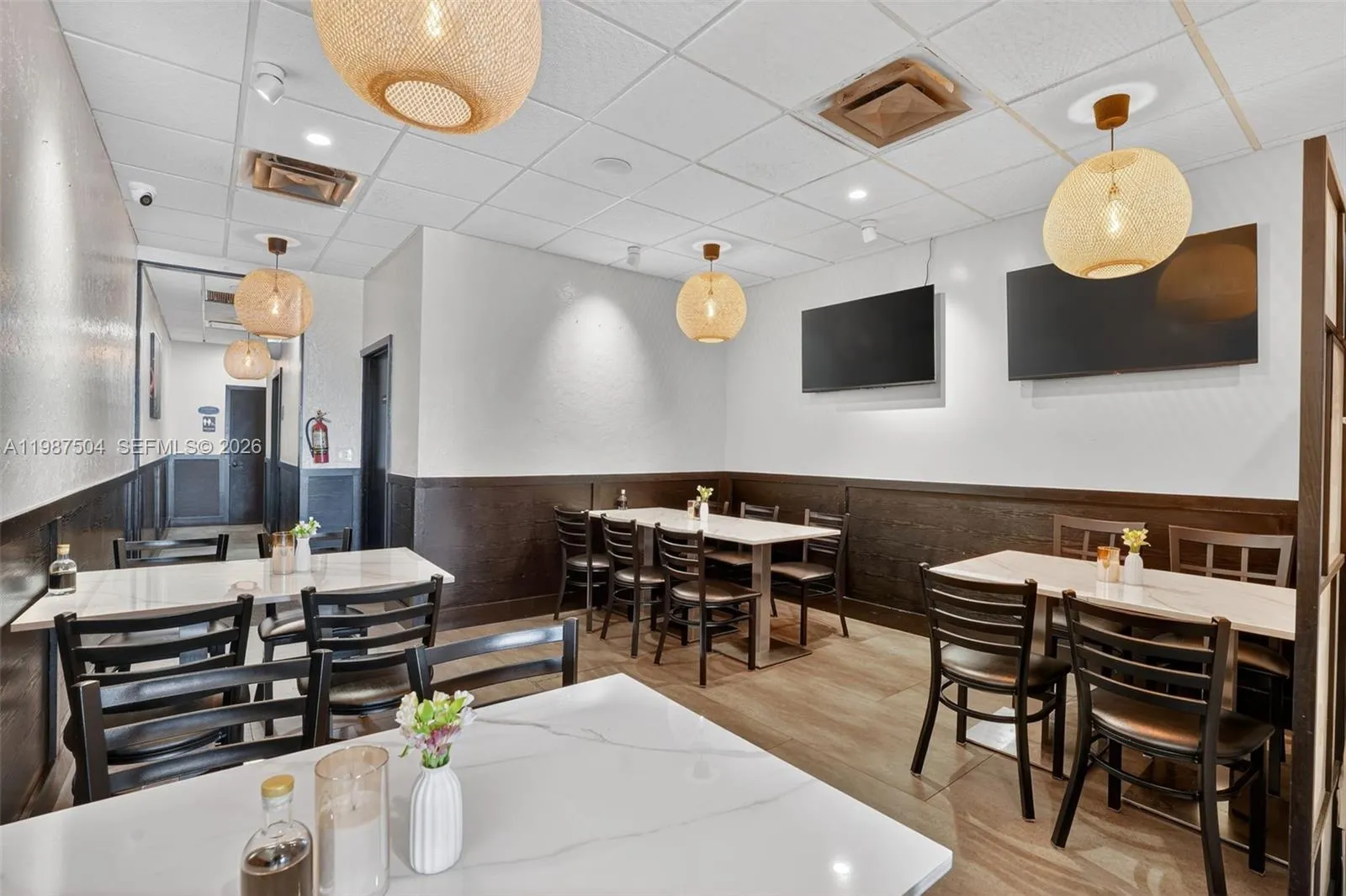 Restaurant For Sale in the heart of Kendall, Kendall FL 33186