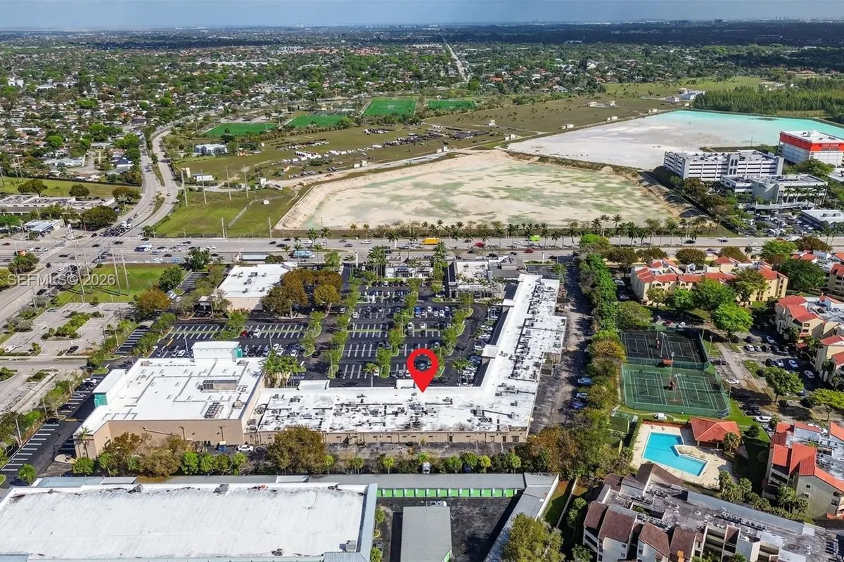 Restaurant For Sale in the heart of Kendall, Kendall FL 33186