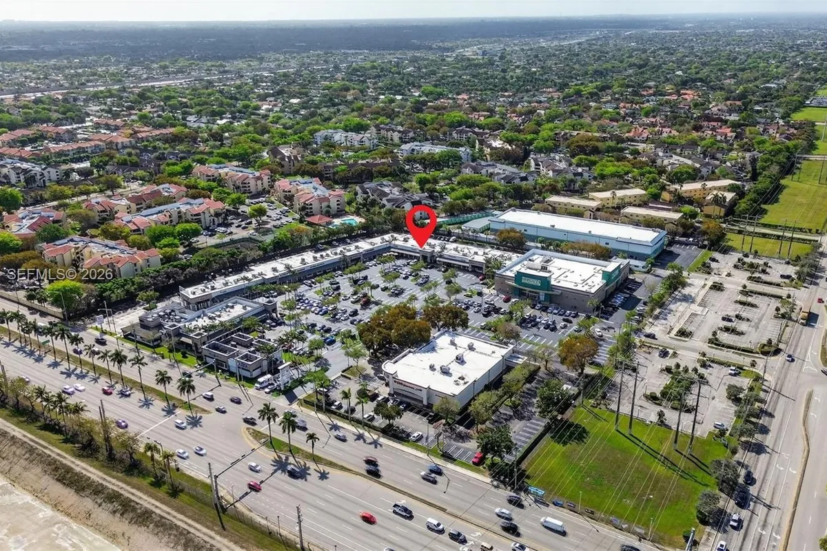 Restaurant For Sale in the heart of Kendall, Kendall FL 33186