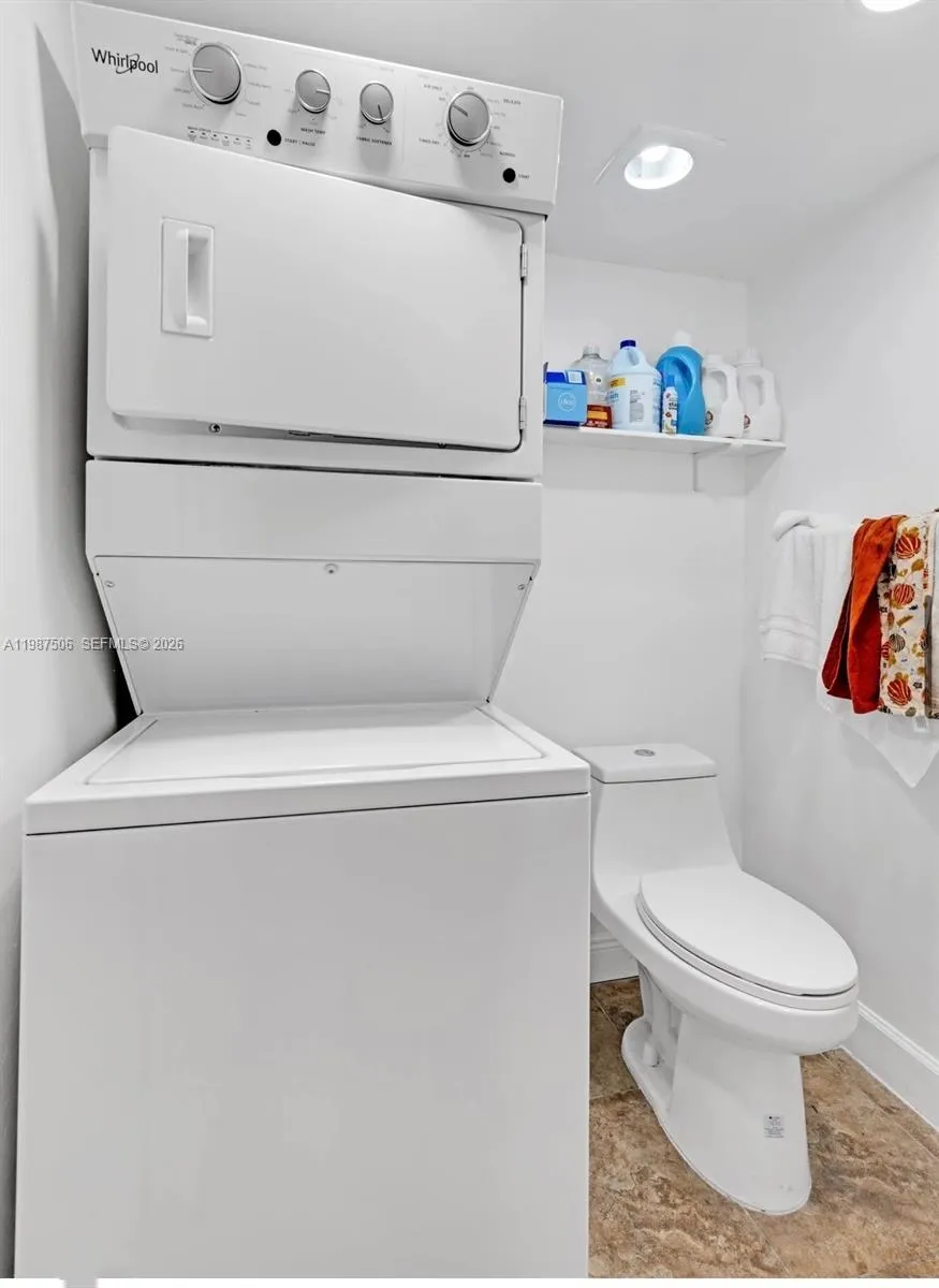 9240 Fontainebleau Blvd # 506, Miami FL 33172