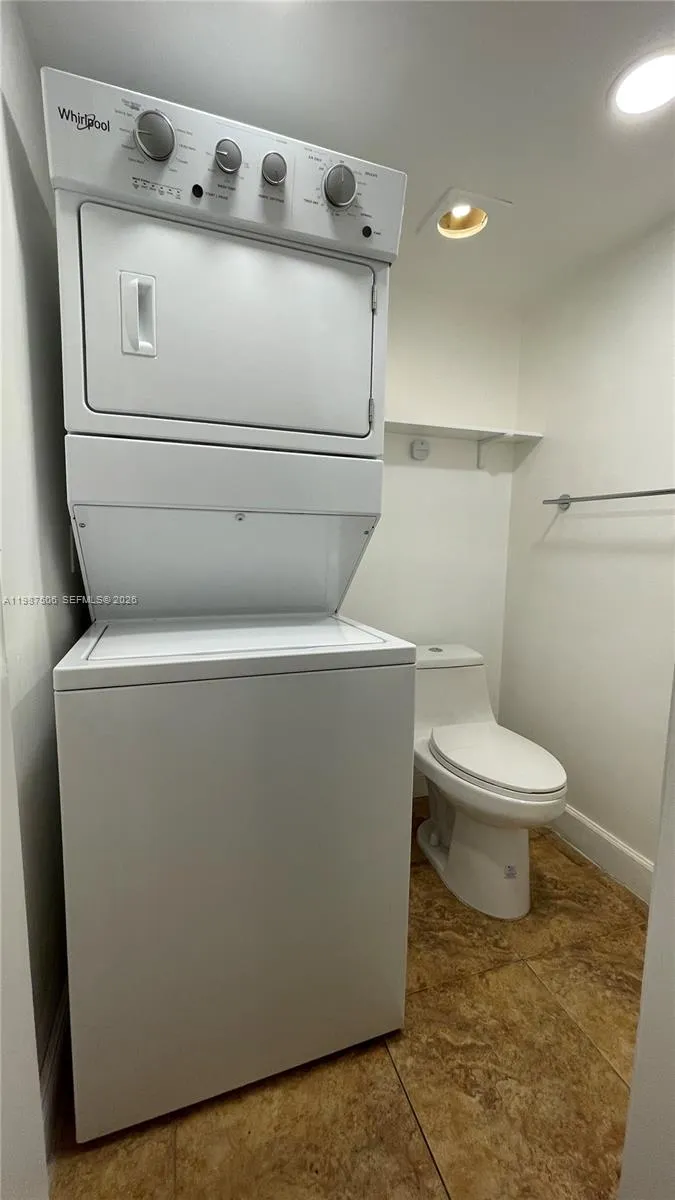 9240 Fontainebleau Blvd # 506, Miami FL 33172