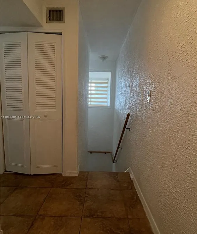 9240 Fontainebleau Blvd # 506, Miami FL 33172