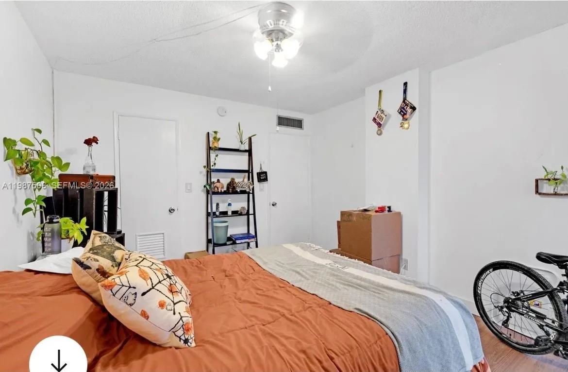 9240 Fontainebleau Blvd # 506, Miami FL 33172