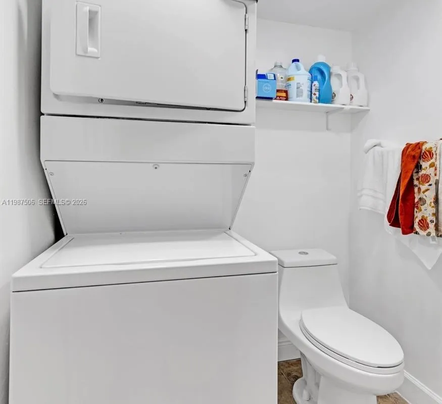 9240 Fontainebleau Blvd # 506, Miami FL 33172