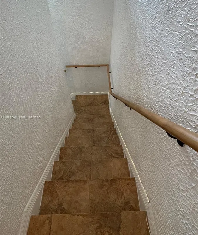 9240 Fontainebleau Blvd # 506, Miami FL 33172