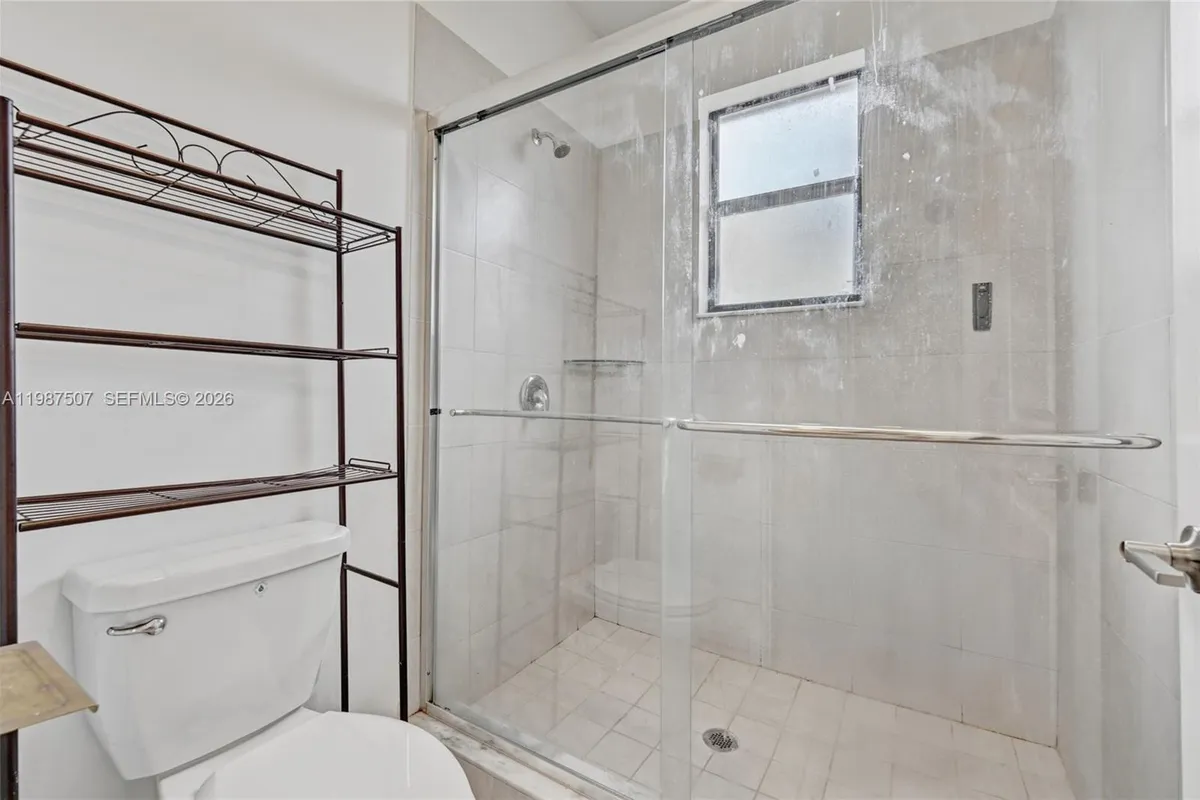 21436 NE 2nd Ct, Miami FL 33179