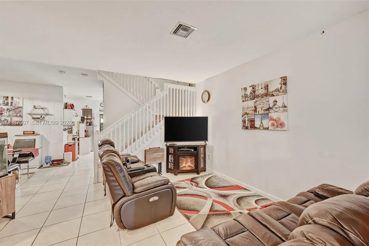 21436 NE 2nd Ct, Miami FL 33179