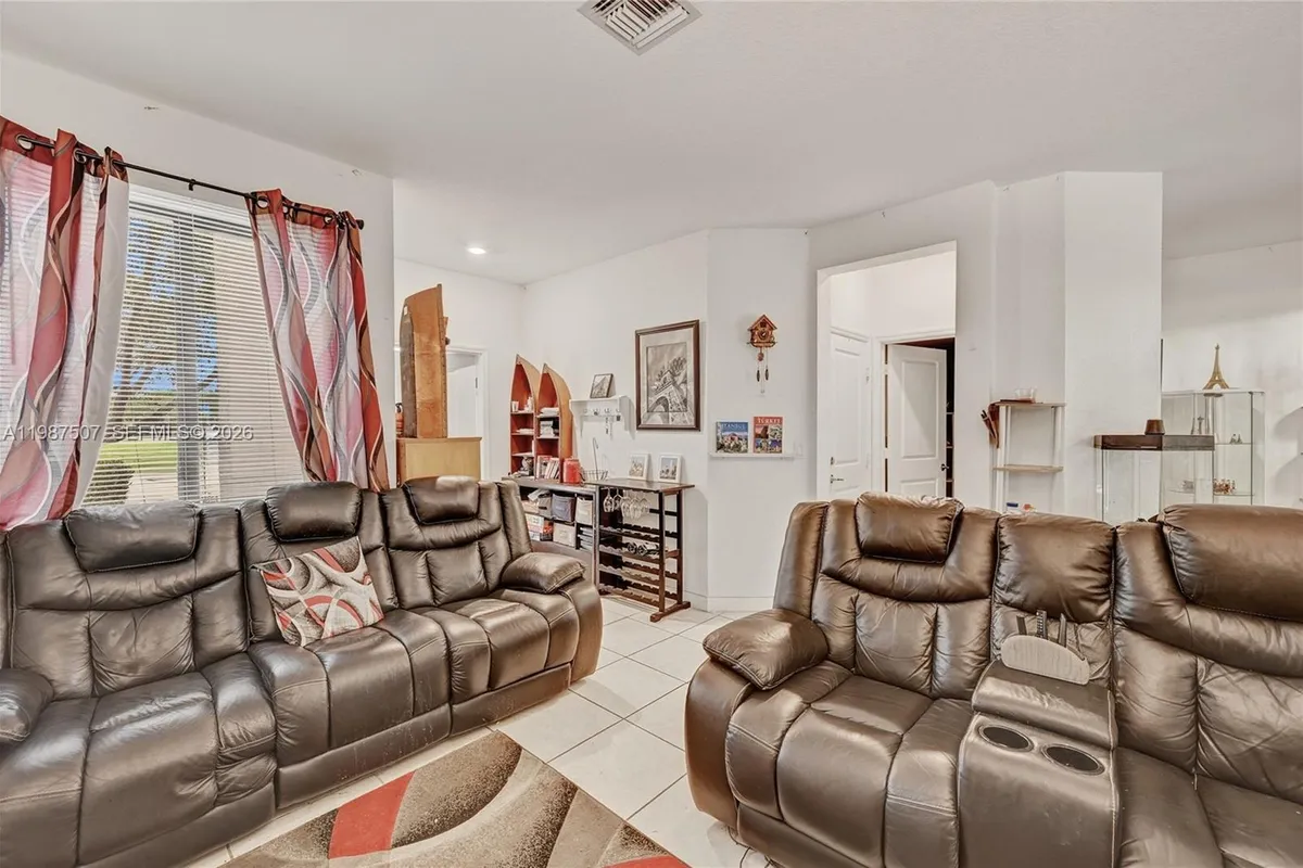 21436 NE 2nd Ct, Miami FL 33179