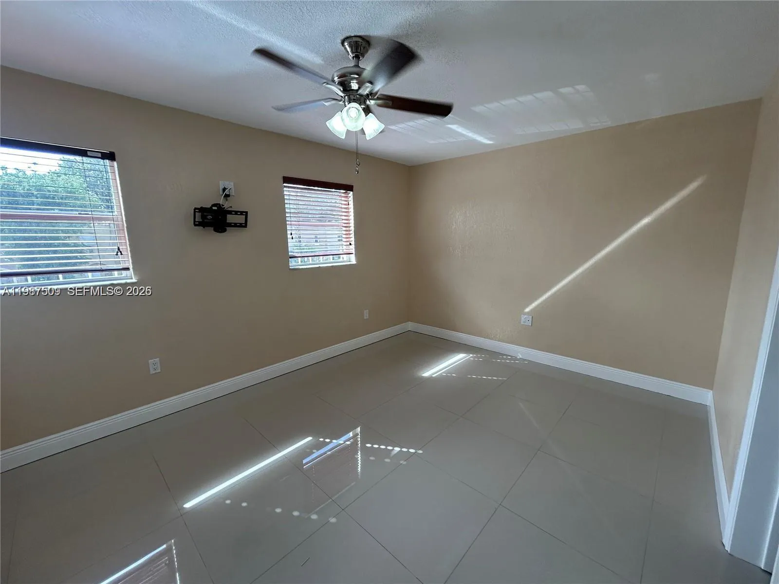 5469 NW 170th Ter # 5469, Miami Gardens FL 33055