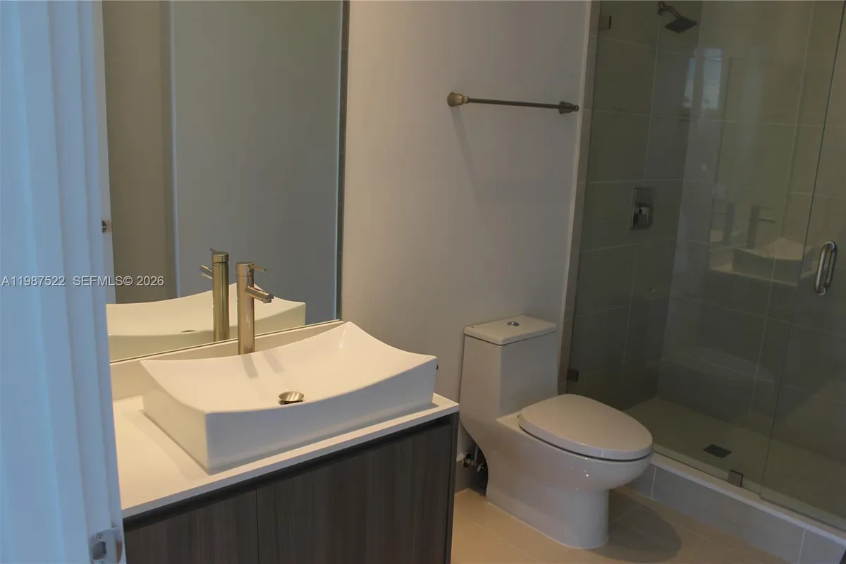 201 SW 17th Rd # 802, Miami FL 33129