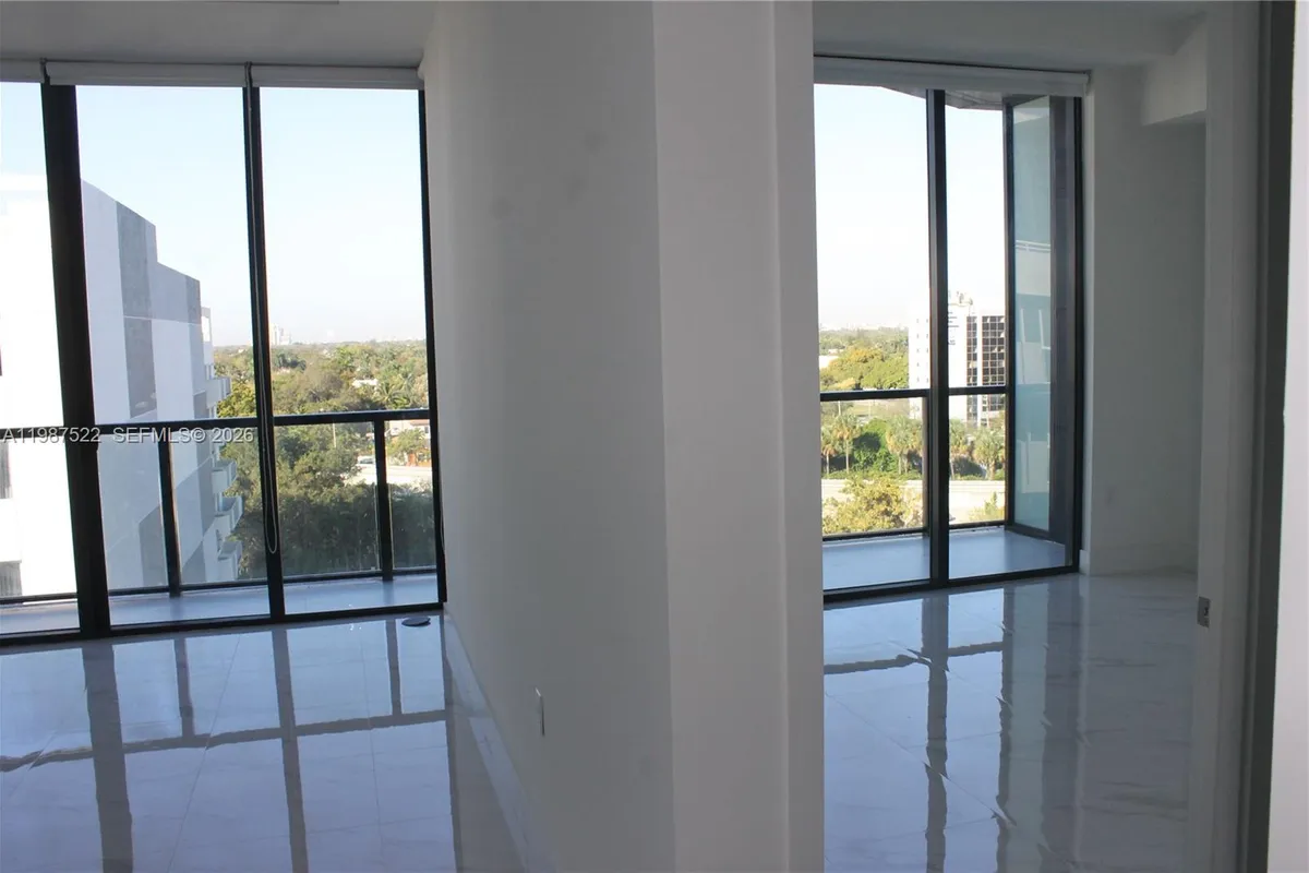 201 SW 17th Rd # 802, Miami FL 33129