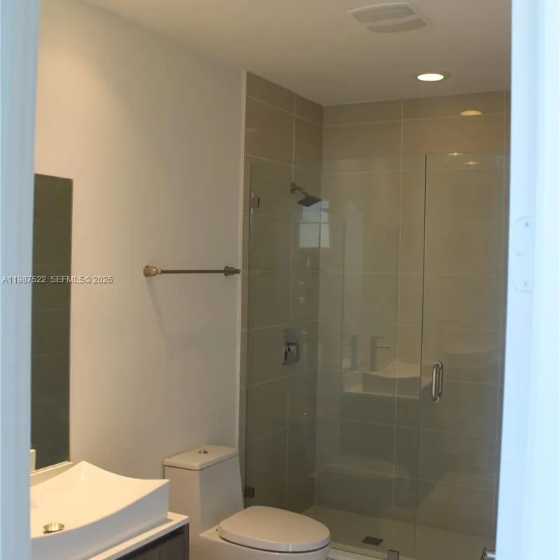 201 SW 17th Rd # 802, Miami FL 33129