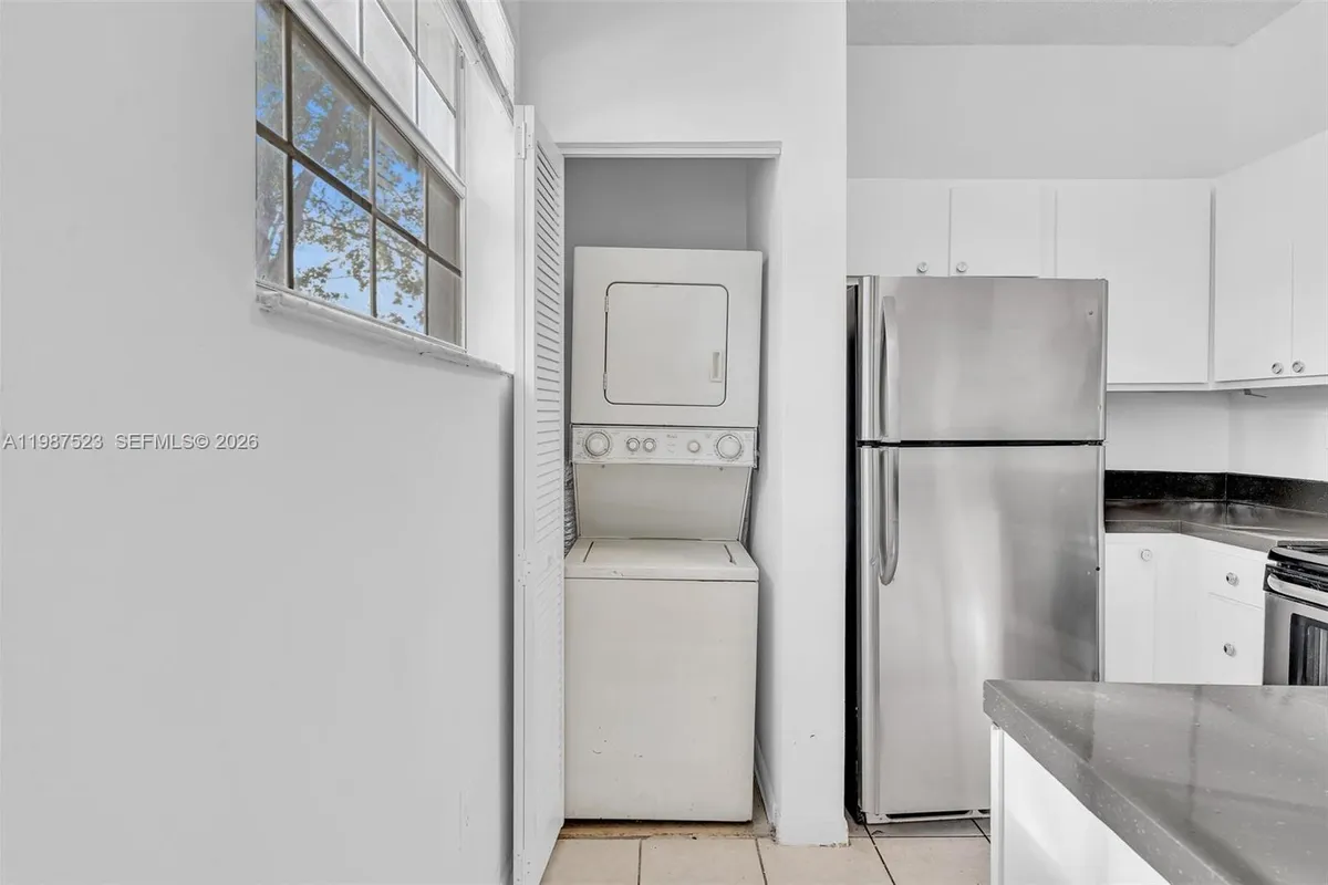 1701 NW 96th Ter # 1C, Pembroke Pines FL 33024