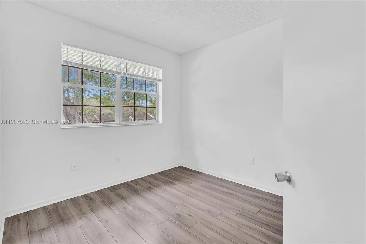 1701 NW 96th Ter # 1C, Pembroke Pines FL 33024