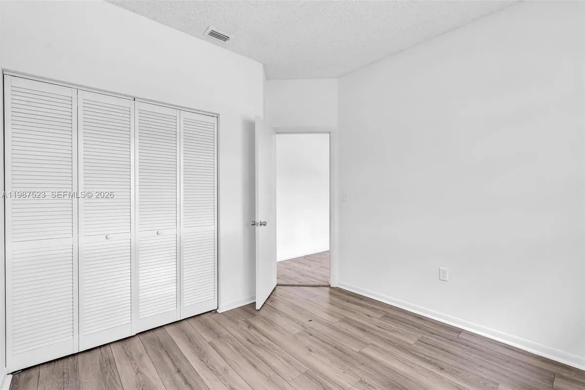 1701 NW 96th Ter # 1C, Pembroke Pines FL 33024