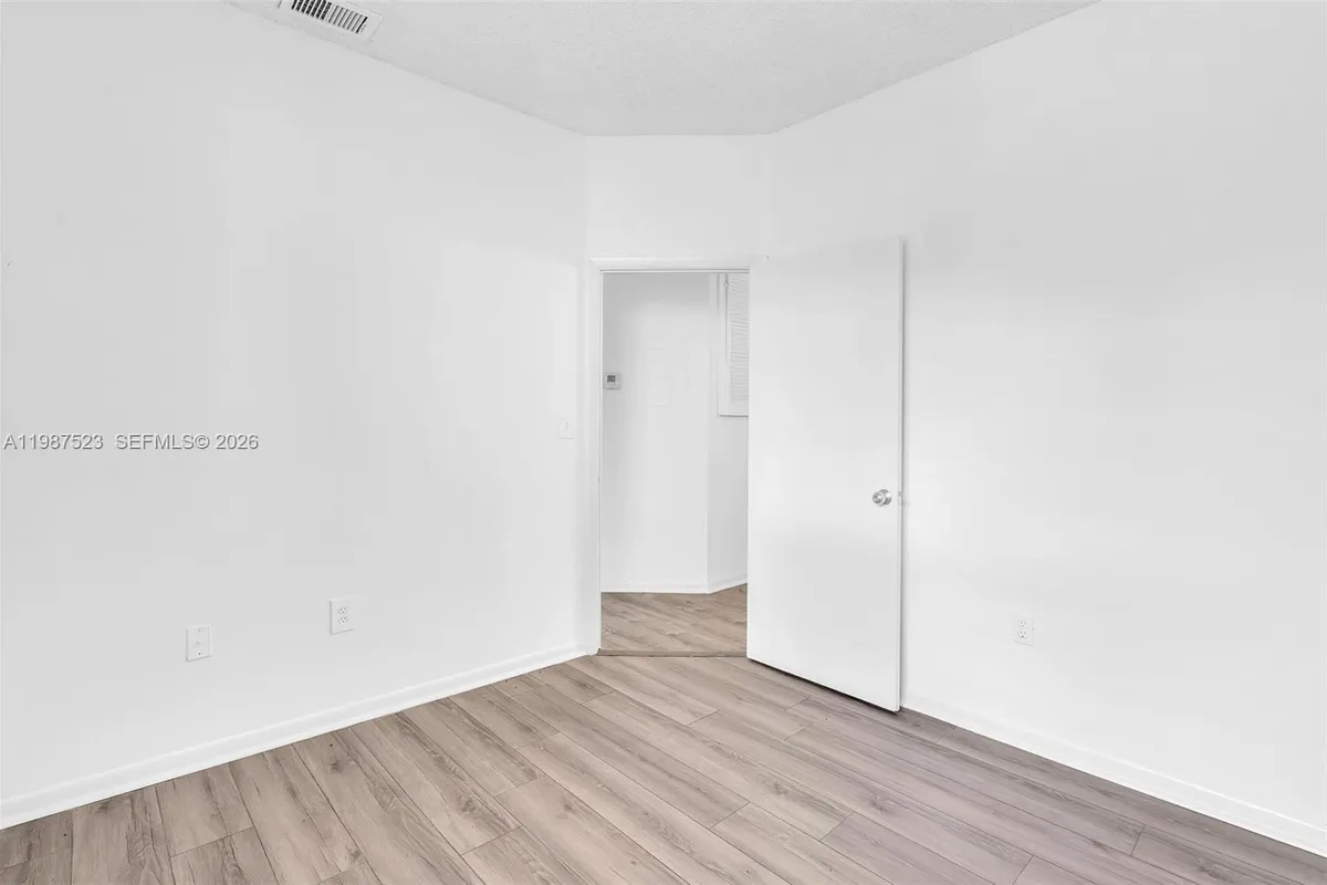 1701 NW 96th Ter # 1C, Pembroke Pines FL 33024