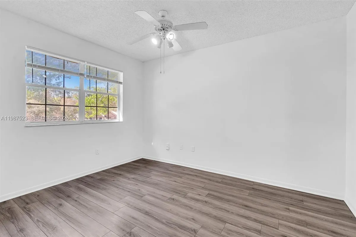 1701 NW 96th Ter # 1C, Pembroke Pines FL 33024