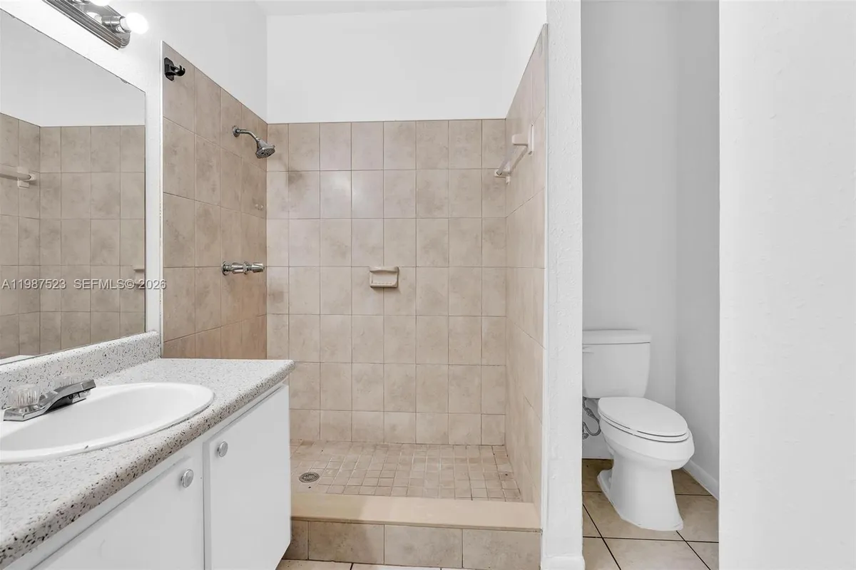 1701 NW 96th Ter # 1C, Pembroke Pines FL 33024