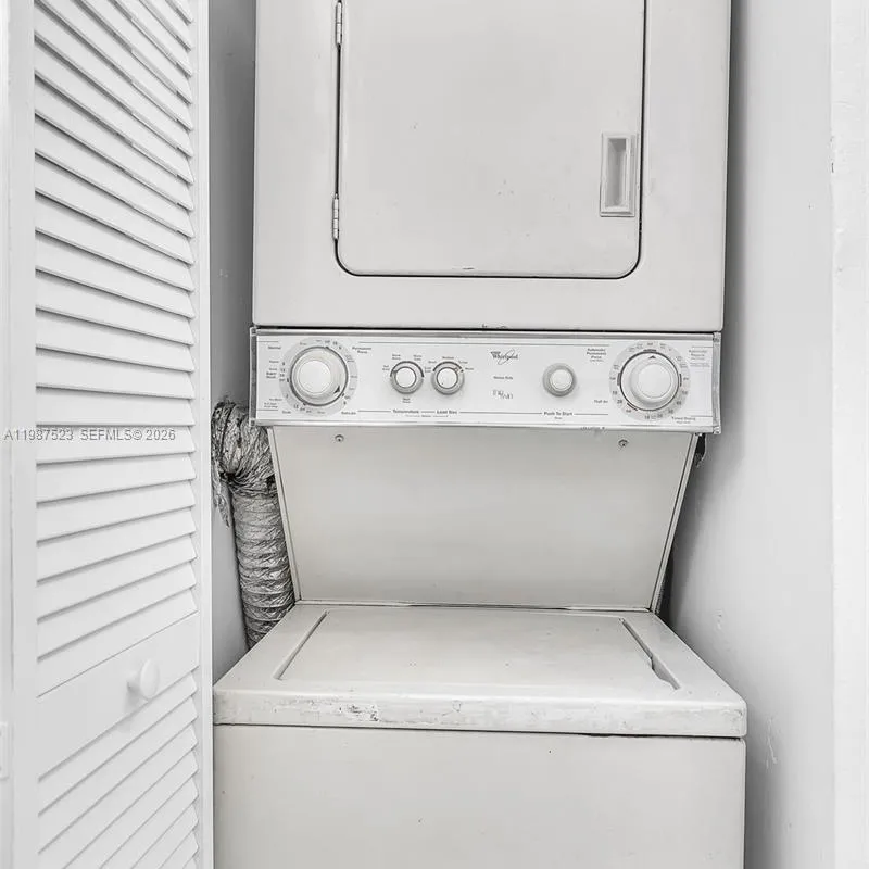 1701 NW 96th Ter # 1C, Pembroke Pines FL 33024