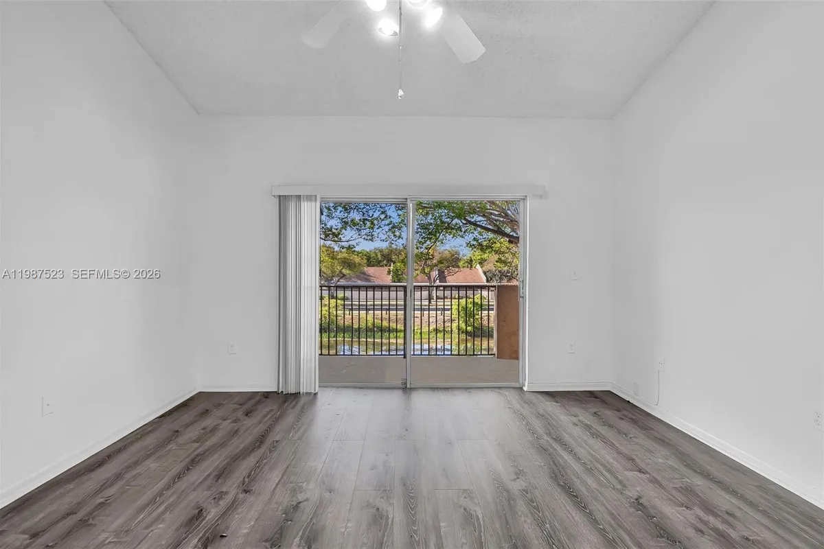 1701 NW 96th Ter # 1C, Pembroke Pines FL 33024