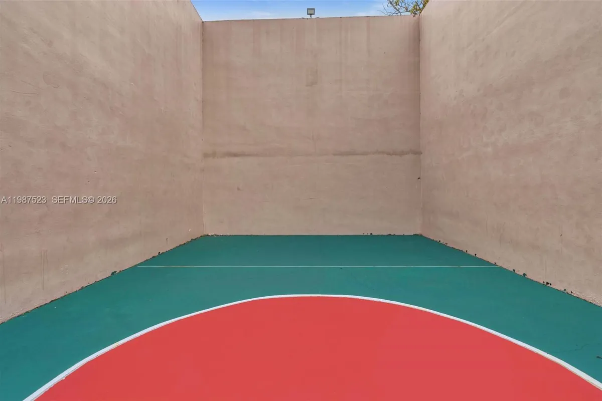 1701 NW 96th Ter # 1C, Pembroke Pines FL 33024