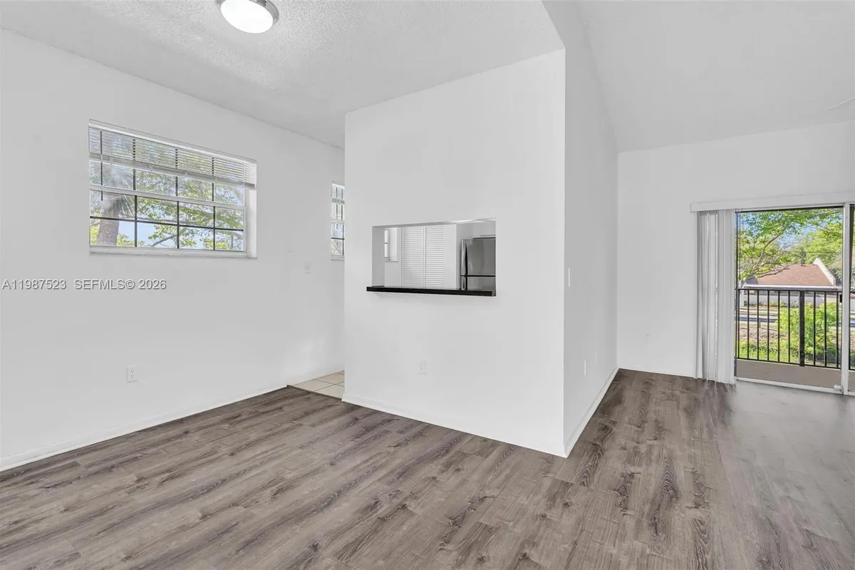 1701 NW 96th Ter # 1C, Pembroke Pines FL 33024