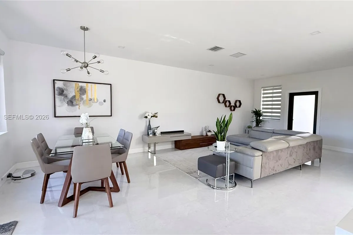 1392 Canary Island Dr # 0, Weston FL 33327