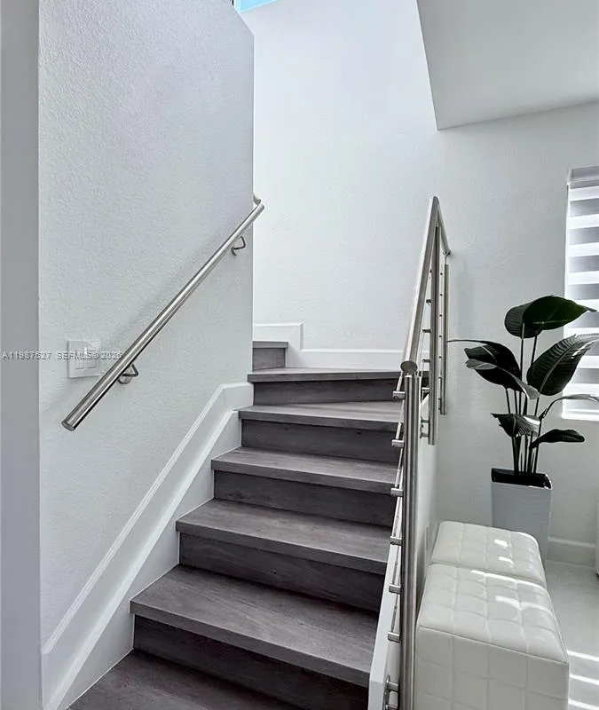 1392 Canary Island Dr # 0, Weston FL 33327