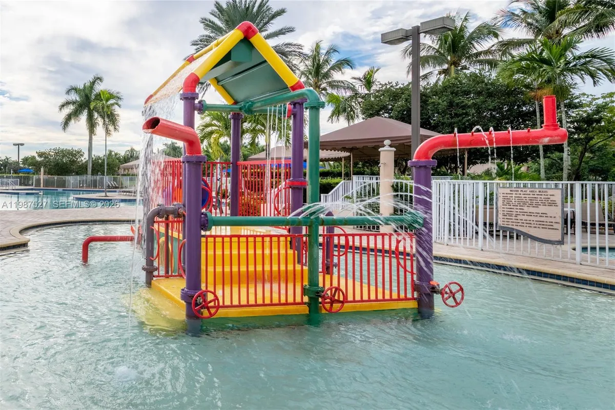 1392 Canary Island Dr # 0, Weston FL 33327