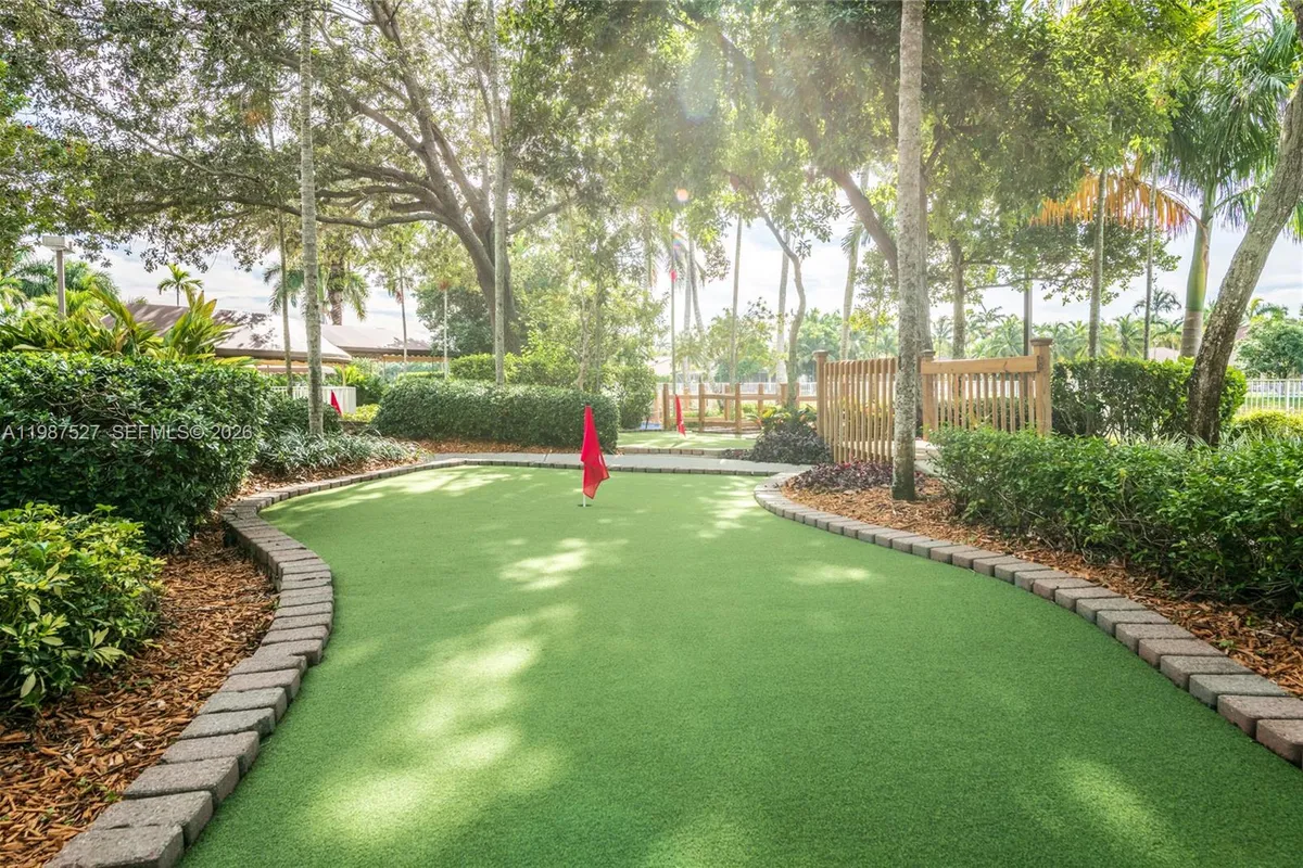 1392 Canary Island Dr # 0, Weston FL 33327