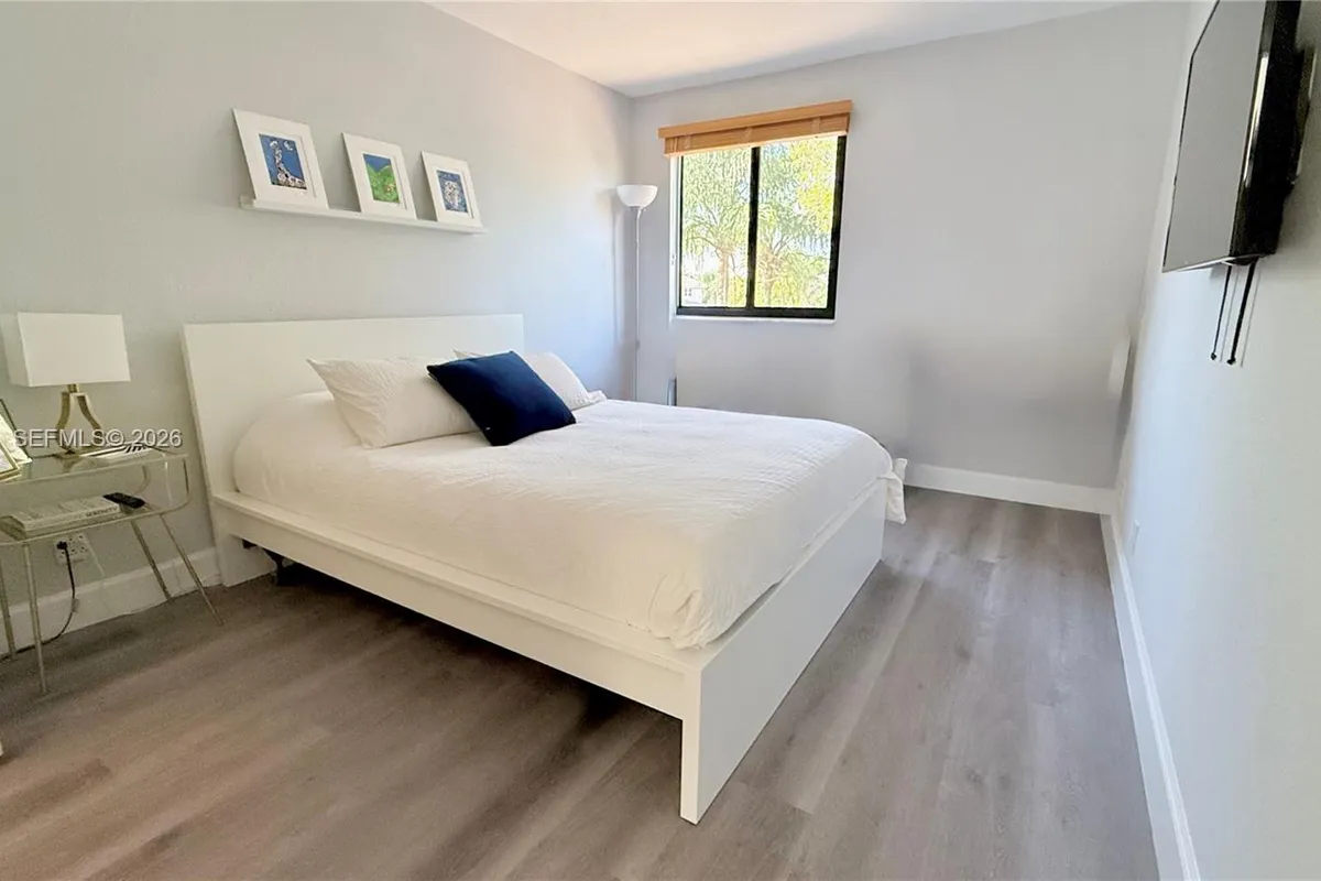 1392 Canary Island Dr # 0, Weston FL 33327