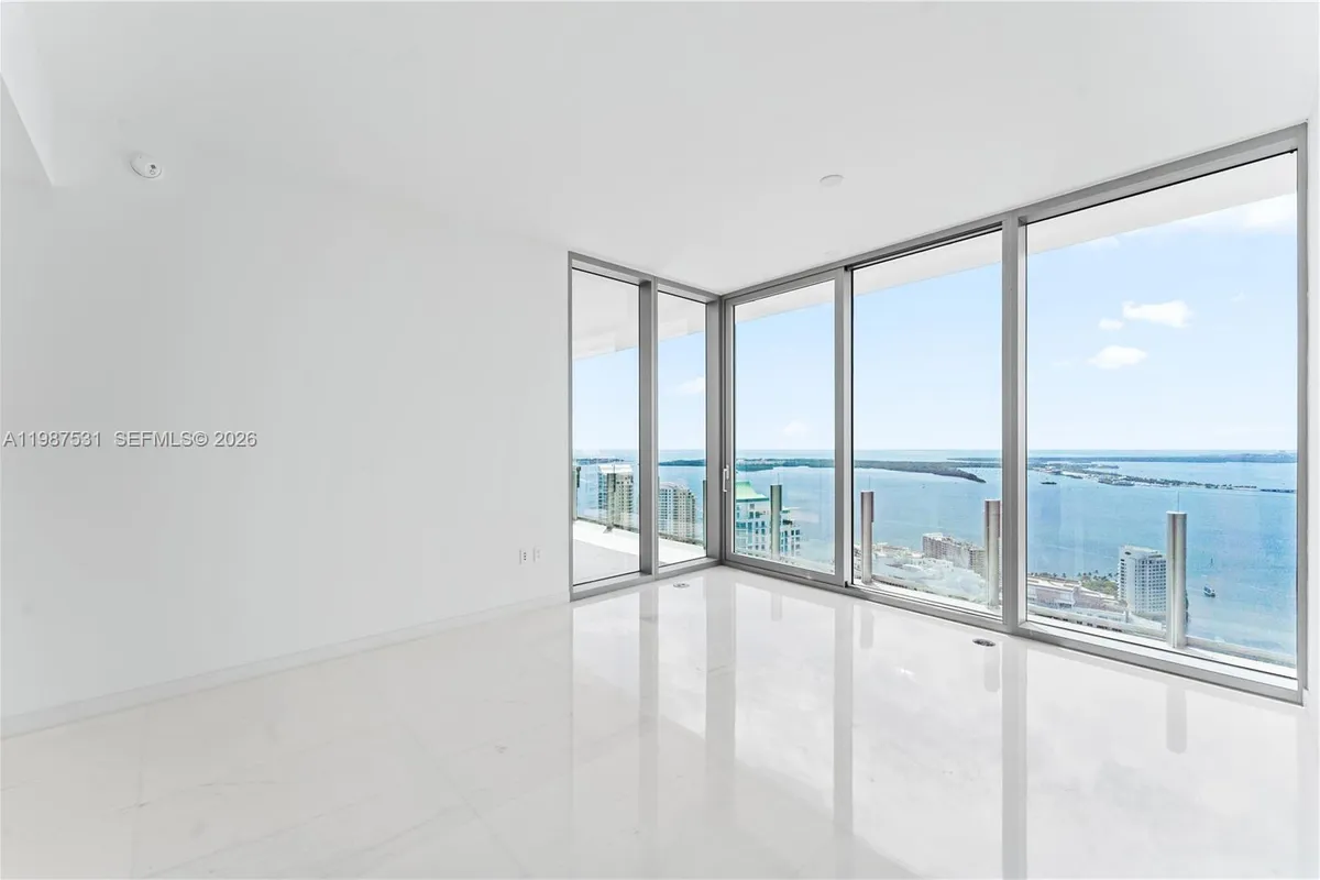 300 Biscayne Blvd Way # 5003, Miami FL 33131