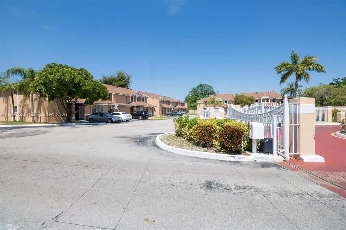 2157 SW 80th Ter # 2157, Miramar FL 33025