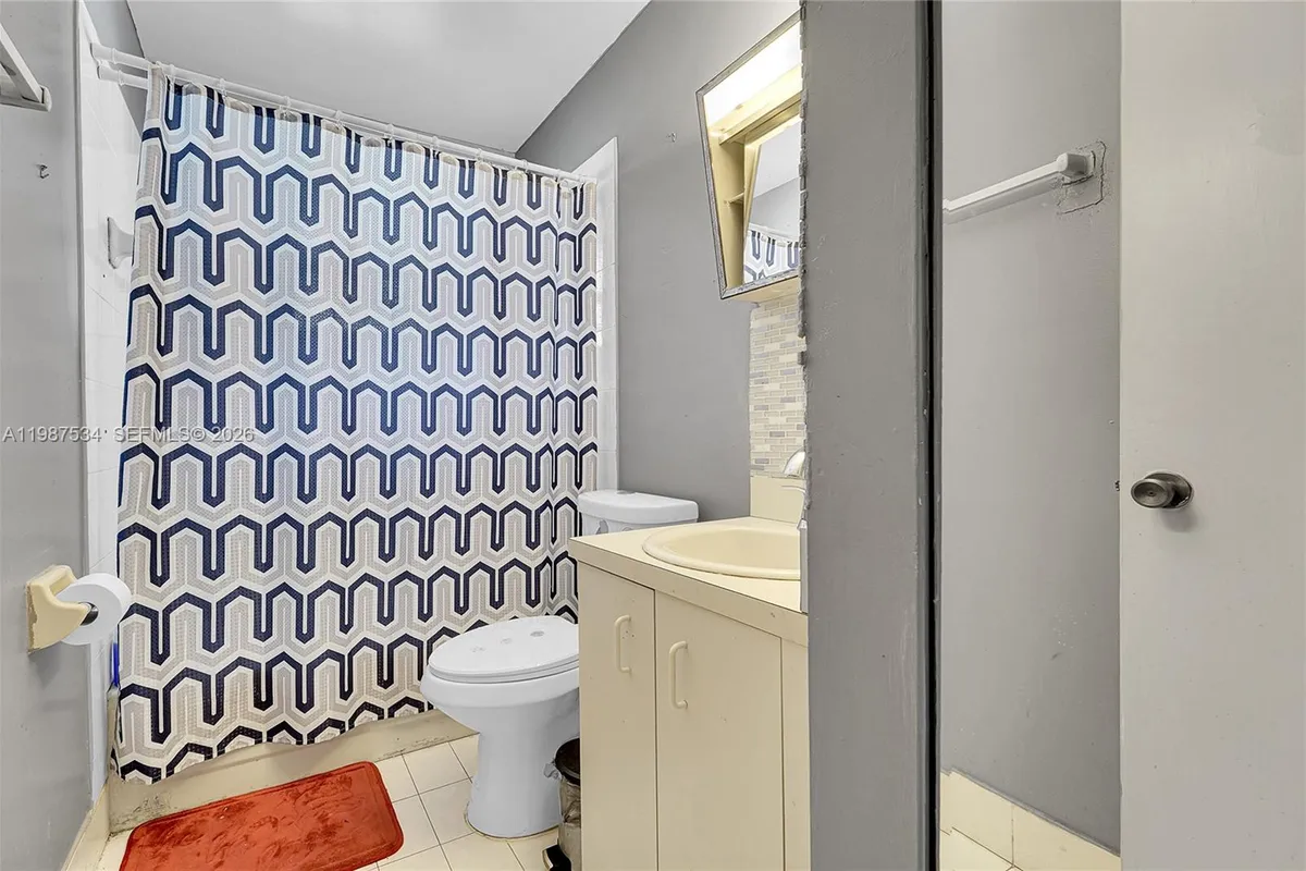 3115 NW 65th St, Miami FL 33147