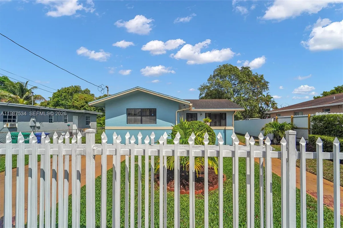 3115 NW 65th St, Miami FL 33147