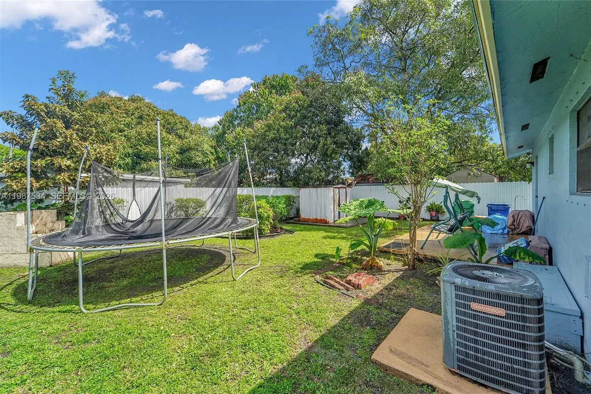 3115 NW 65th St, Miami FL 33147