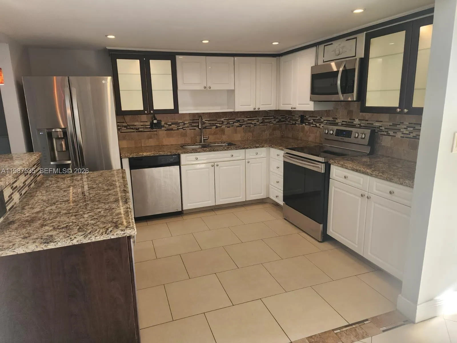 537 N University Dr # 71, Plantation FL 33324