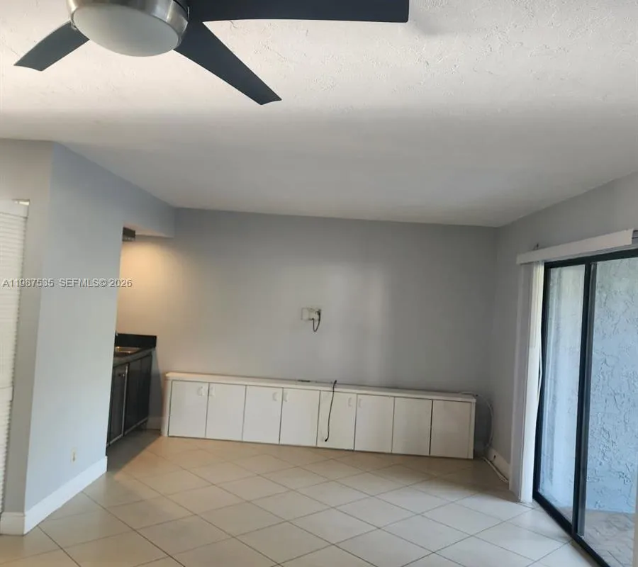537 N University Dr # 71, Plantation FL 33324